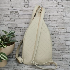 Plecak damski dwukomorowy  na jedno ramię  ecru