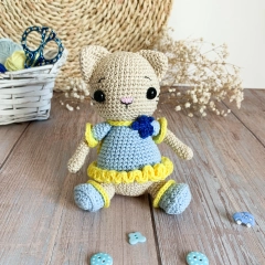 Kotek wykonany na szydełku 