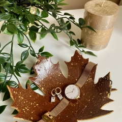 Podstawka/ekspozytor liść klonu brunatno złoty
