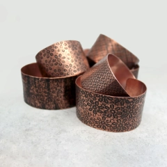 Miedziane bransolety - różne wzory