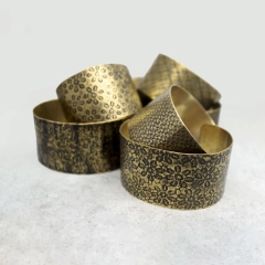 Mosiężne bransolety - różne wzory