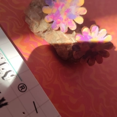 Niepowtarzalne i twarzowe kolczyki kwiatki malowane ręcznie 