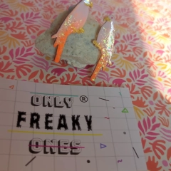 Niepowtarzalne Kolczyki papugi retro malowane ręcznie świecące w świetle UV i Flash 