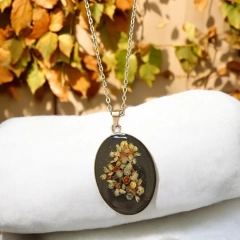 Ręcznie tworzony Medalion Jesień z prawdziwymi kwiatami