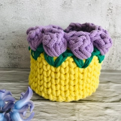 Koszyczek,koszyk wielkanocny z tulipanami,10x11cm żółty 