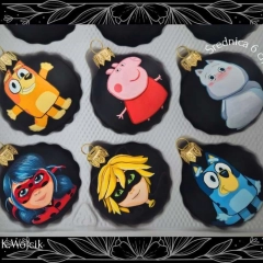 Szklana matowa bombka ręcznie malowana- Pikachu pokemon