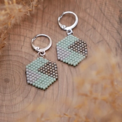 Kolczyki z koralików Miyuki – heksagon – brick stitch – stal chirurgiczna – handmade