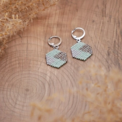 Kolczyki z koralików Miyuki – heksagon – brick stitch – stal chirurgiczna – handmade