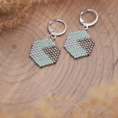 Kolczyki z koralików Miyuki – heksagon – brick stitch – stal chirurgiczna – handmade