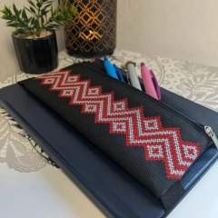 Piórnik etui na notes z gumką haft folk etno boho 